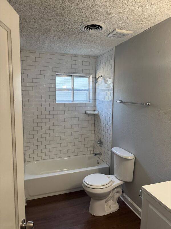 House for rent at 297 Eastview St, Memphis, TN 38112
