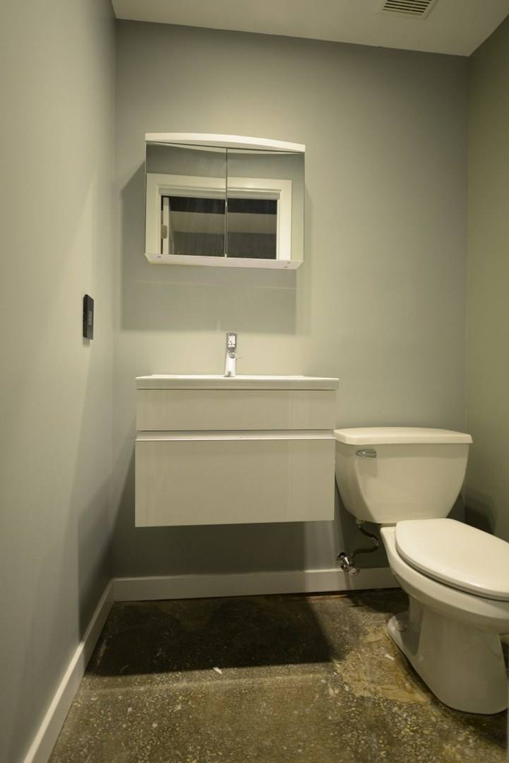 Apartment for rent at 616 S 5th St, Philadelphia, PA 19147