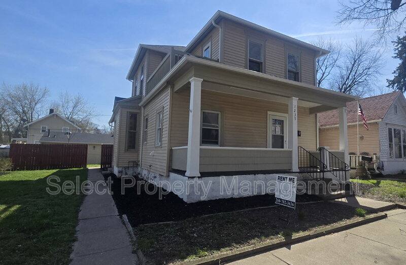 Apartment for rent at 1235 Huestis Ave #B, Fort Wayne, IN 46807