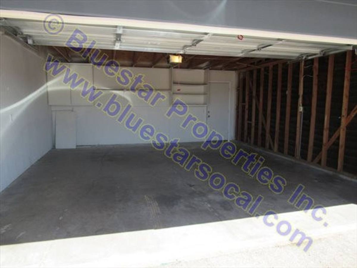 Apartment for rent at 10811 Kiowa Rd, Apple Valley, CA 92308