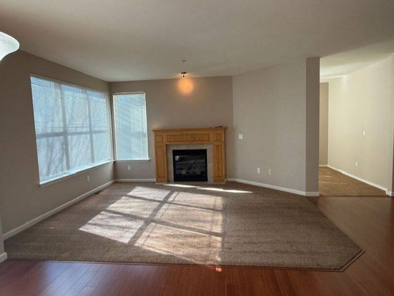 Townhouse for rent at 910 Medical Center #F102, Arlington, WA 98223