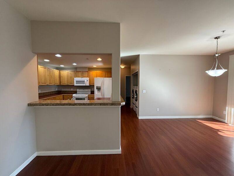 Townhouse for rent at 910 Medical Center #F102, Arlington, WA 98223
