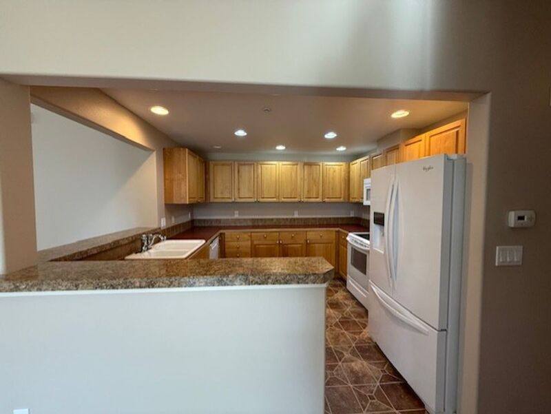 Townhouse for rent at 910 Medical Center #F102, Arlington, WA 98223