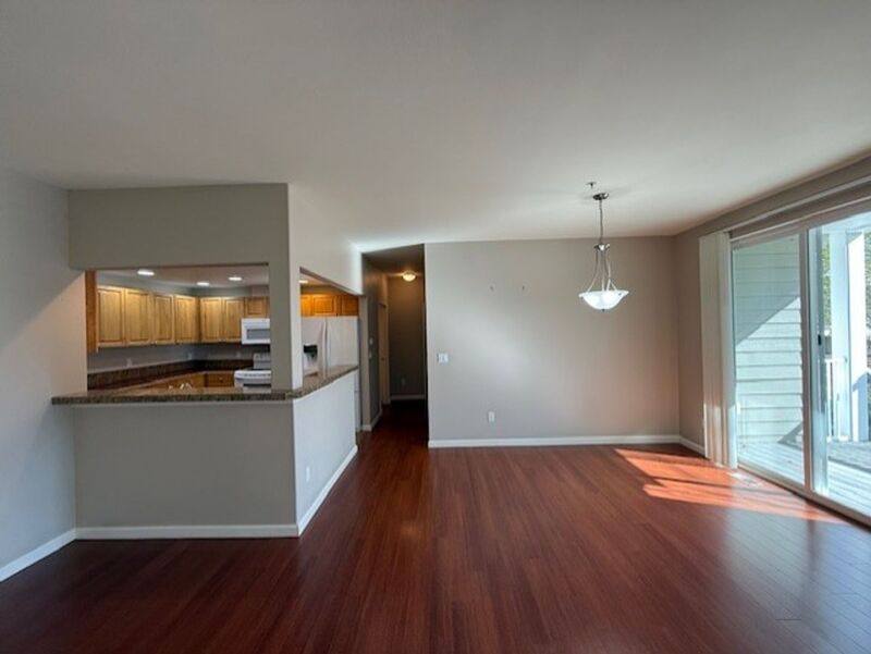 Townhouse for rent at 910 Medical Center #F102, Arlington, WA 98223