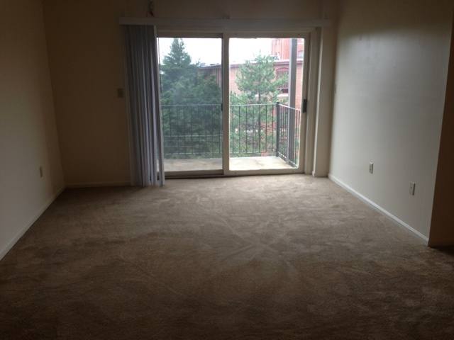 Apartment for rent at 497-499 Silver St, Manchester, NH 03103