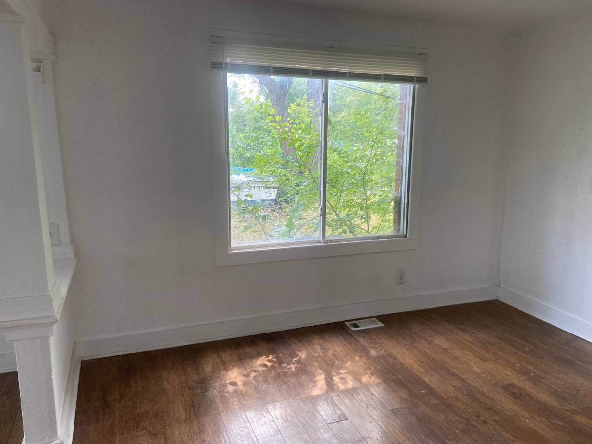 Apartment for rent at 18475 Wexford, Oak Park, MI 48237