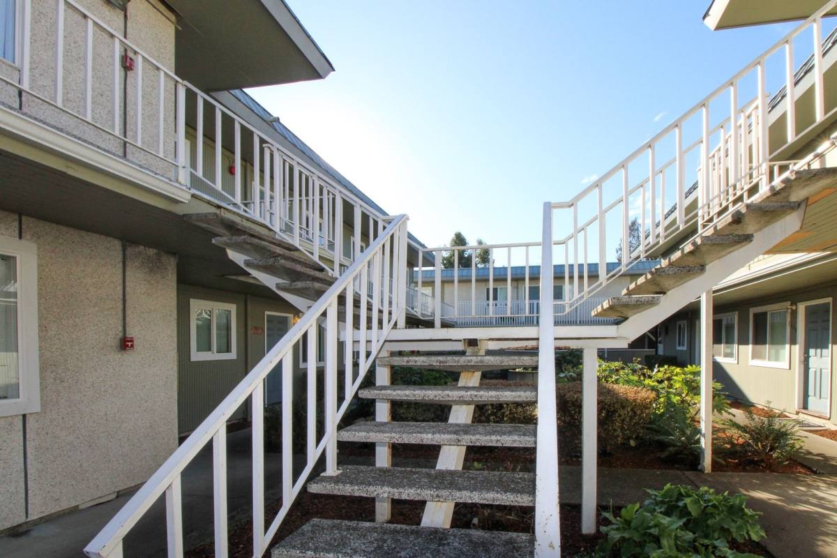 Apartment for rent at 1604-1640 Chemeketa St NE, Salem, OR 97301
