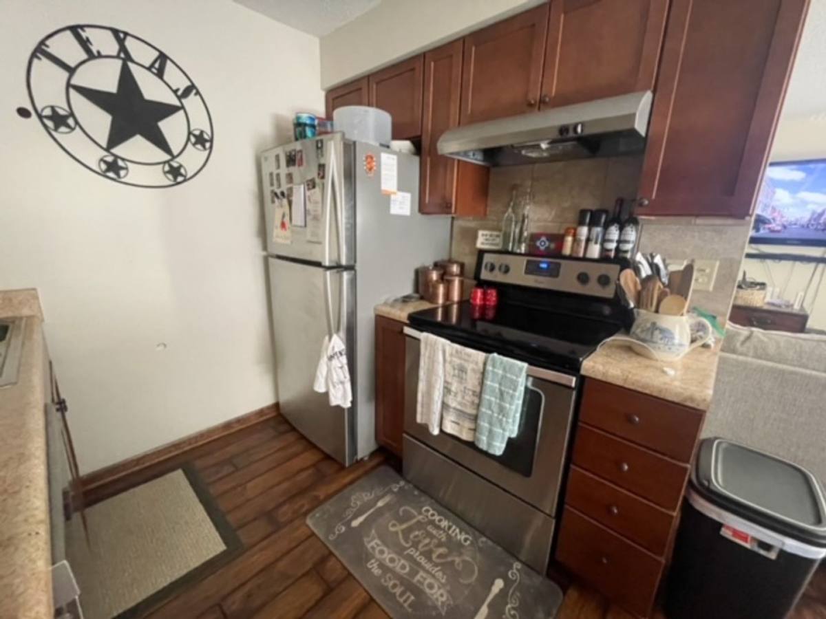 Apartment for rent at 518-520 Osage St, Manhattan, KS 66502