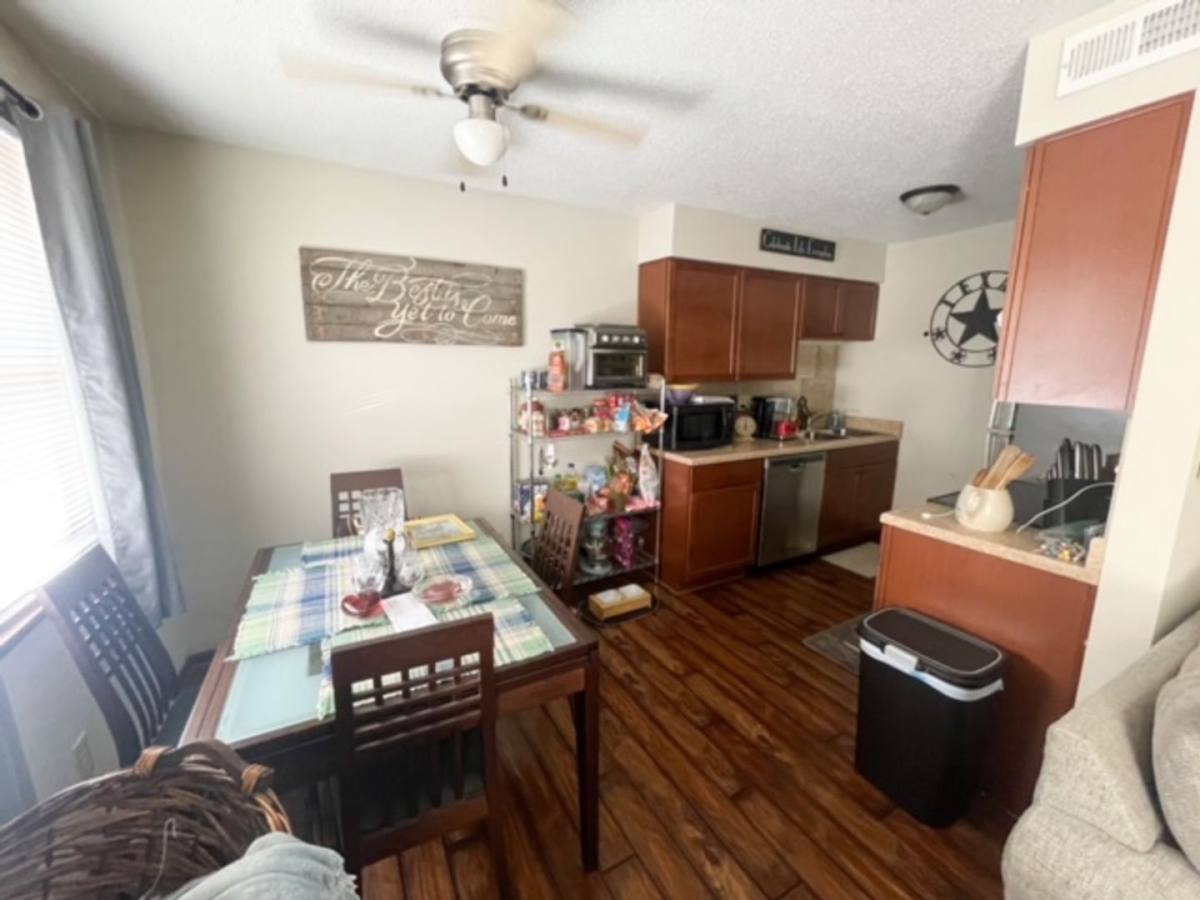 Apartment for rent at 518-520 Osage St, Manhattan, KS 66502