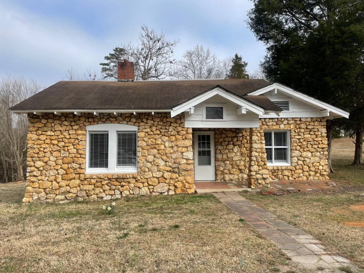 House for rent at 115 Pleasant Cross Rd, Asheboro, NC 27203
