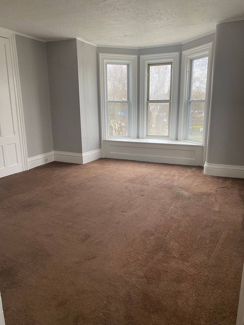 Apartment for rent at 240 W Main St, Palmyra, NY 14522