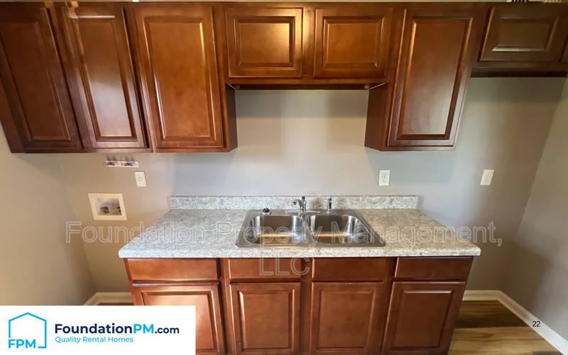 House for rent at 872 Western Park Dr, Memphis, TN 38109