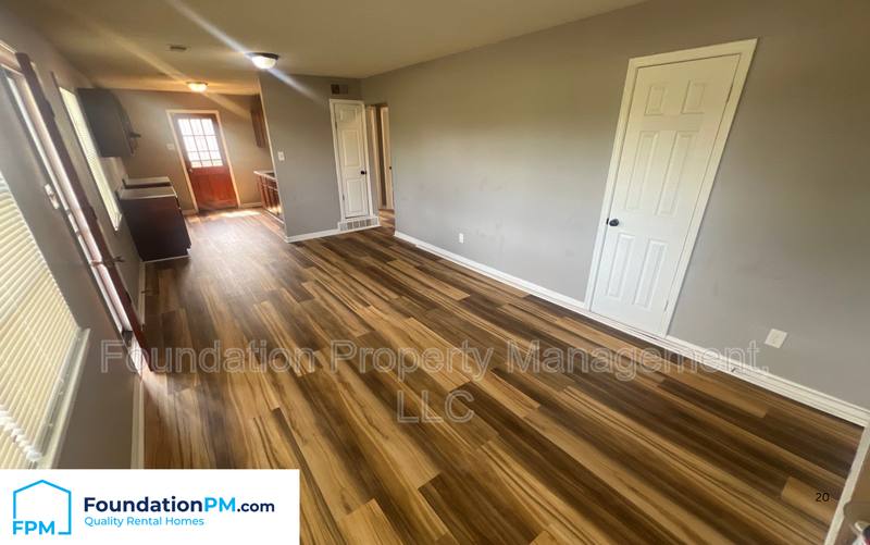 House for rent at 872 Western Park Dr, Memphis, TN 38109