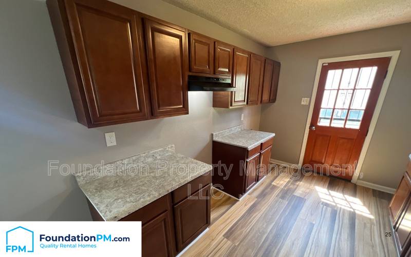 House for rent at 872 Western Park Dr, Memphis, TN 38109