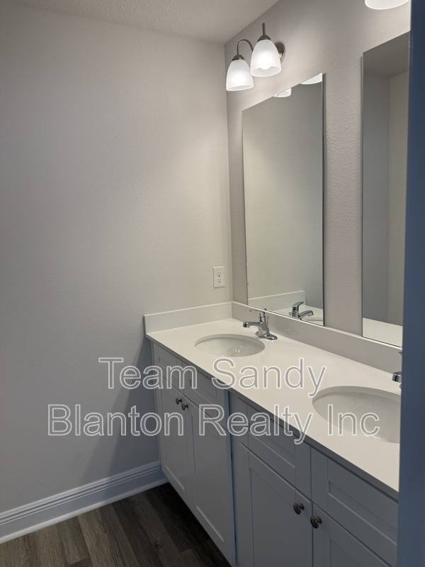 Townhouse for rent at 3984 Pendragon Circle #1, Milton, FL 32583