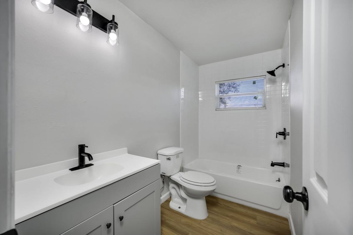 Apartment for rent at 5106 E Columbus Dr, Tampa, FL 33619