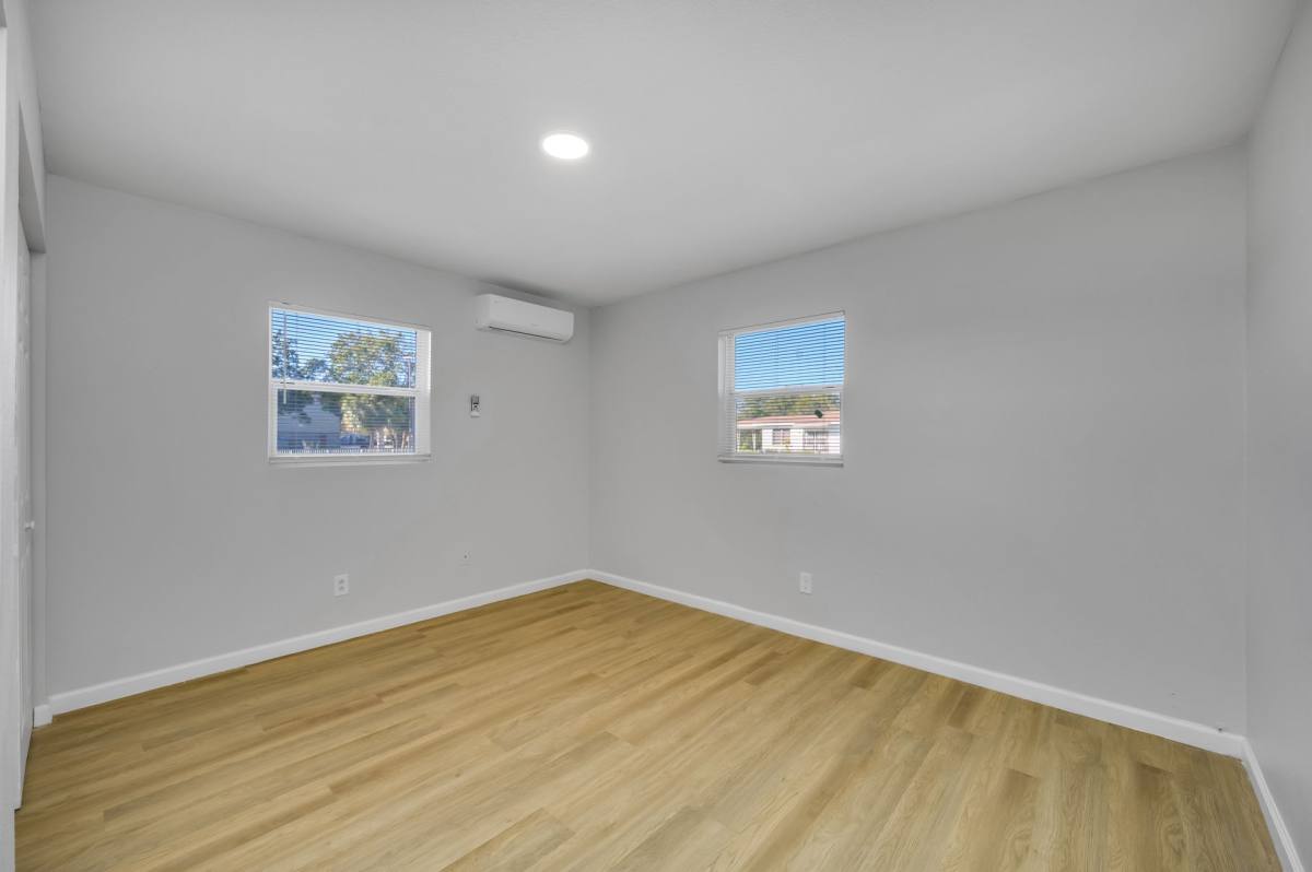 Apartment for rent at 5106 E Columbus Dr, Tampa, FL 33619