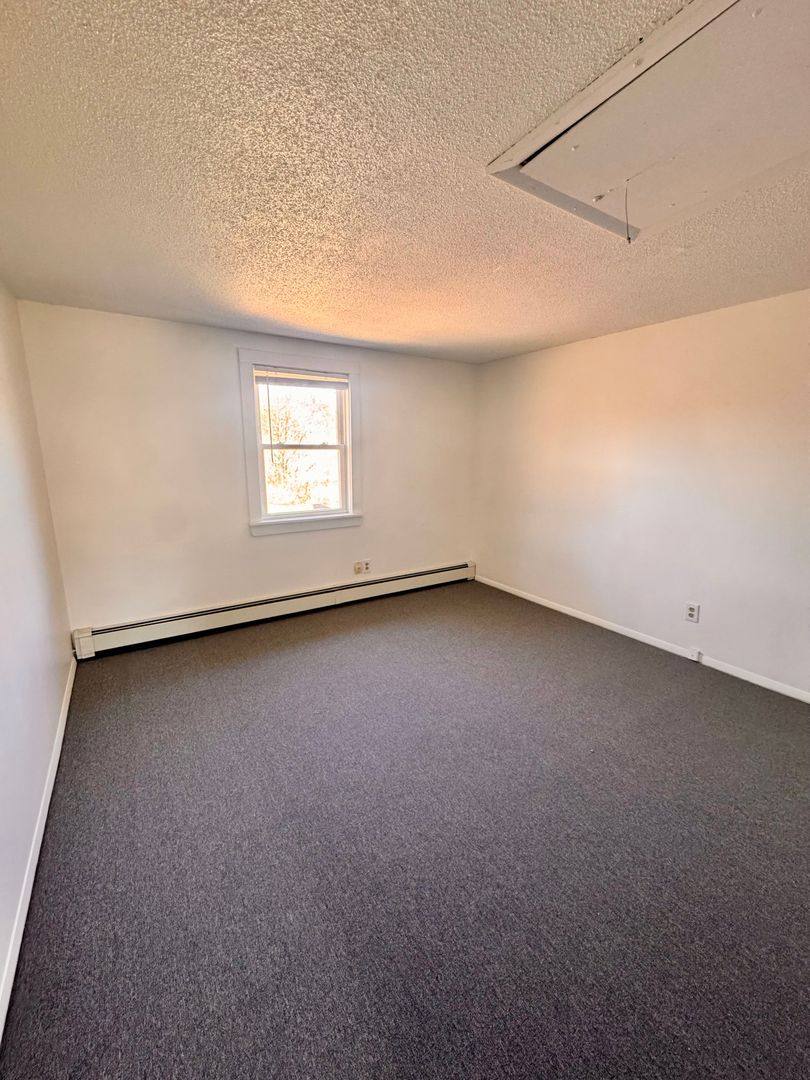 Apartment for rent at 7 Rocky Hill Rd, Rochester, NH 03867