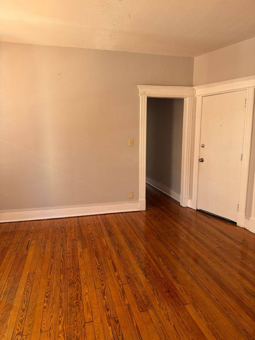 Apartment for rent at 39-41 Bond St, Hartford, CT 06114