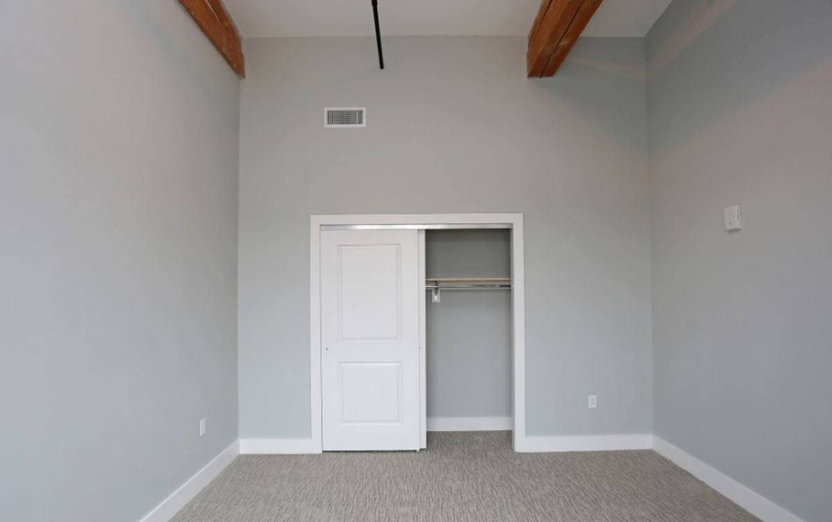 Apartment for rent at 102 W Division St, Syracuse, NY 13204