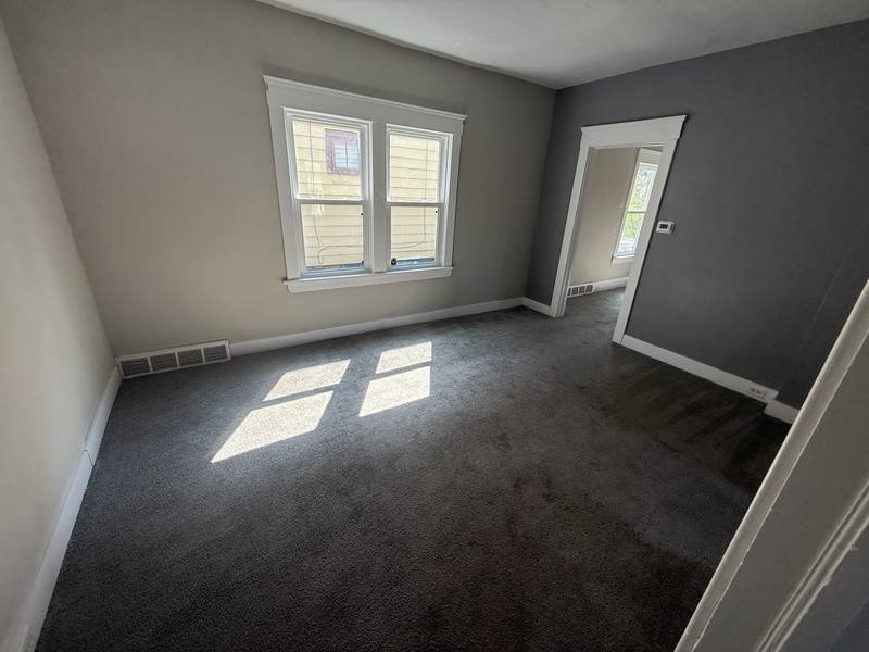 Apartment for rent at 10303 Sophia Ave #DOWNSTAIRS, Cleveland, OH 44104