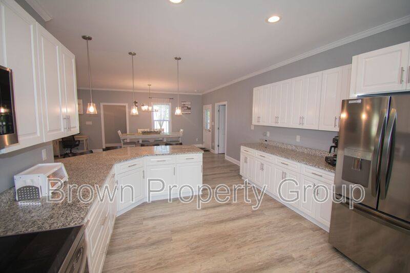House for rent at 103 Thoroughbred Run, Richlands, NC 28574