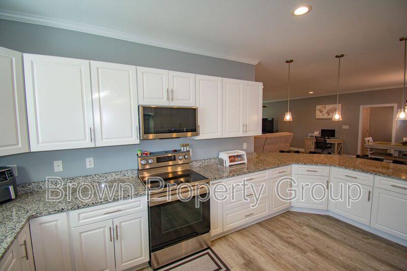 House for rent at 103 Thoroughbred Run, Richlands, NC 28574