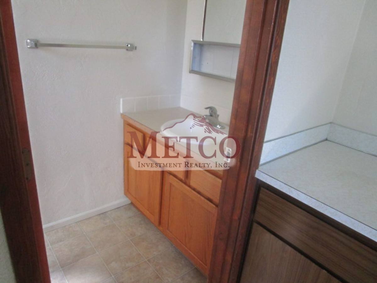 Apartment for rent at 4020 22 Southway Loop, Springfield, OR 97478