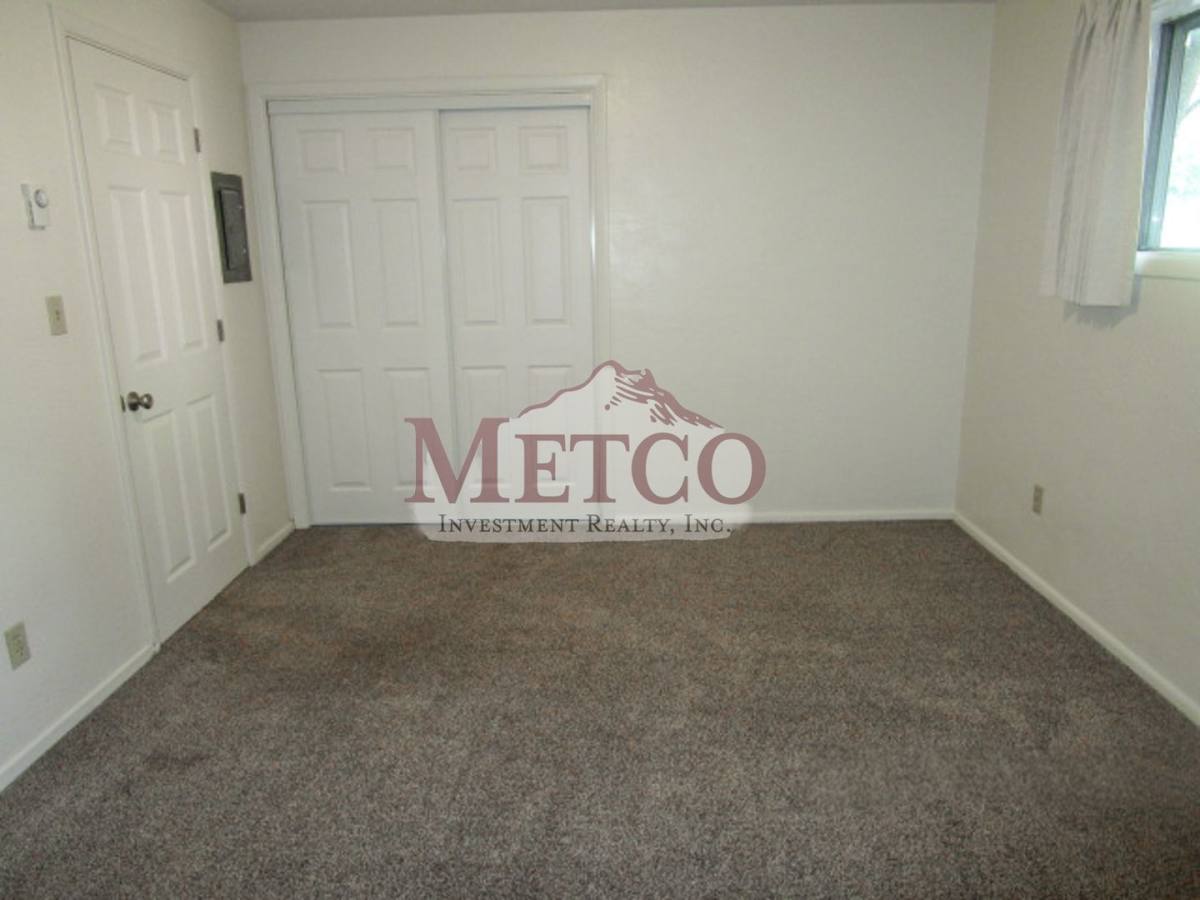 Apartment for rent at 3006 Willamette St, Eugene, OR 97405