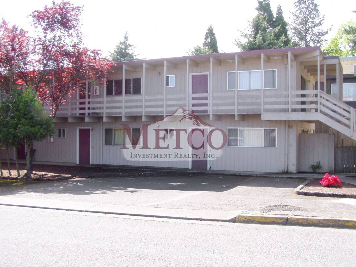 Apartment for rent at 3006 Willamette St, Eugene, OR 97405