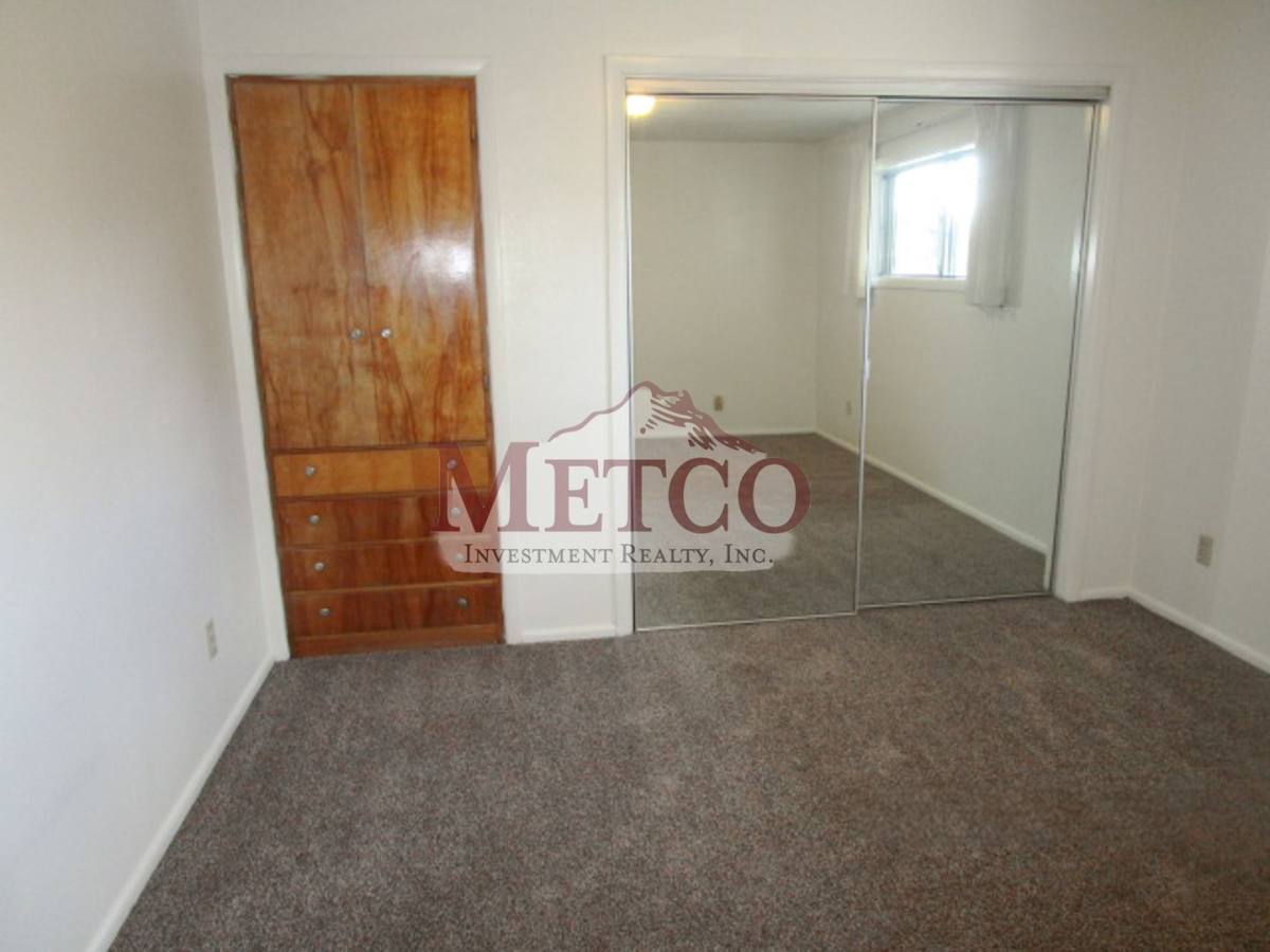Apartment for rent at 3006 Willamette St, Eugene, OR 97405