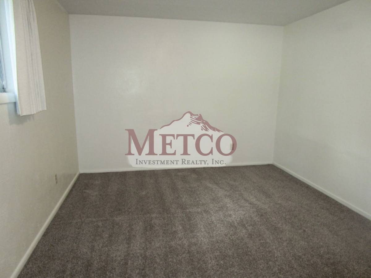 Apartment for rent at 3006 Willamette St, Eugene, OR 97405