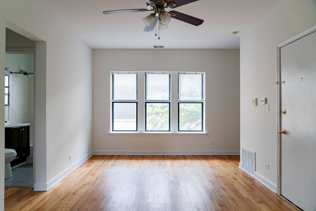 Apartment for rent at 3146-3170 W Eastwood Ave, Chicago, IL 60625
