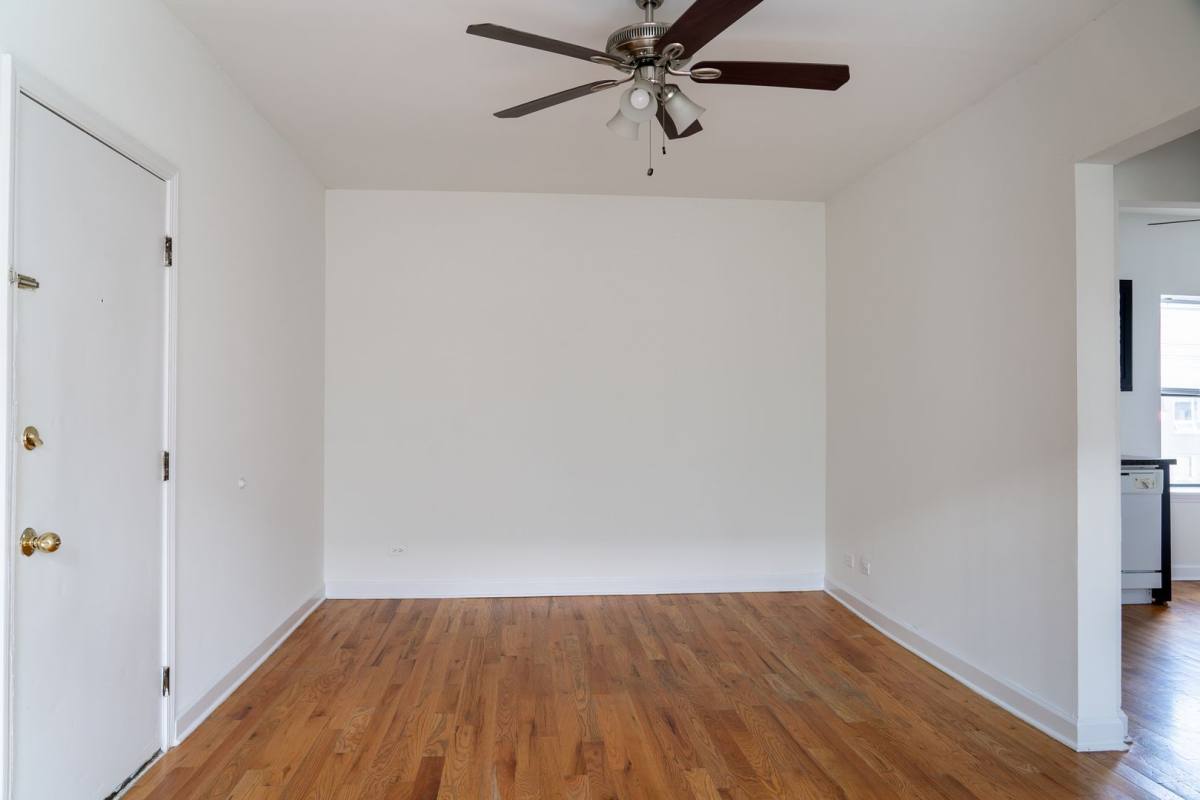Apartment for rent at 3146-3170 W Eastwood Ave, Chicago, IL 60625
