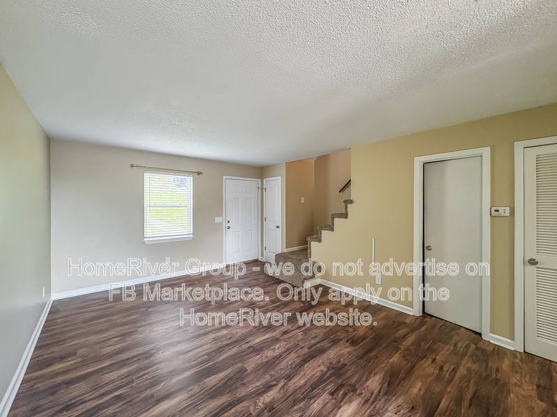 Apartment for rent at 210 Buena Vista Dr #4, Chattanooga, TN 37404