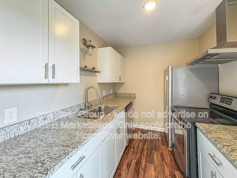 Apartment for rent at 210 Buena Vista Dr #4, Chattanooga, TN 37404