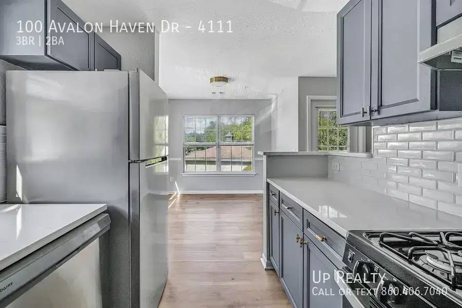 Apartment for rent at 100 Avalon Haven Dr, North Haven, CT 06473