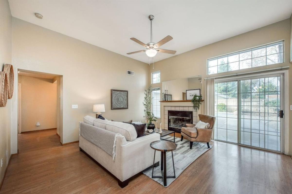 House for rent at 2559 Dennis Ave, Clovis, CA 93611