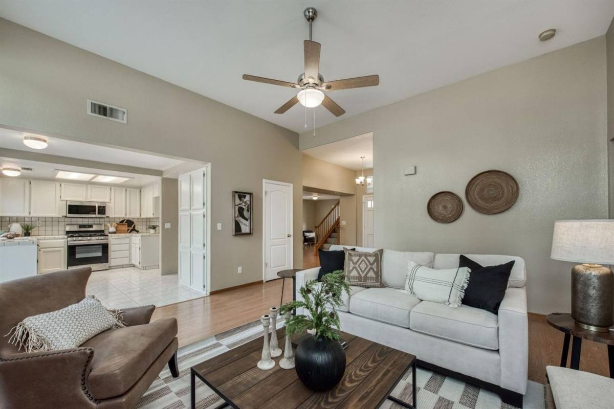 House for rent at 2559 Dennis Ave, Clovis, CA 93611