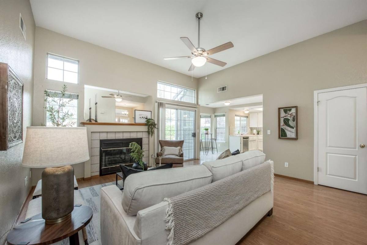 House for rent at 2559 Dennis Ave, Clovis, CA 93611