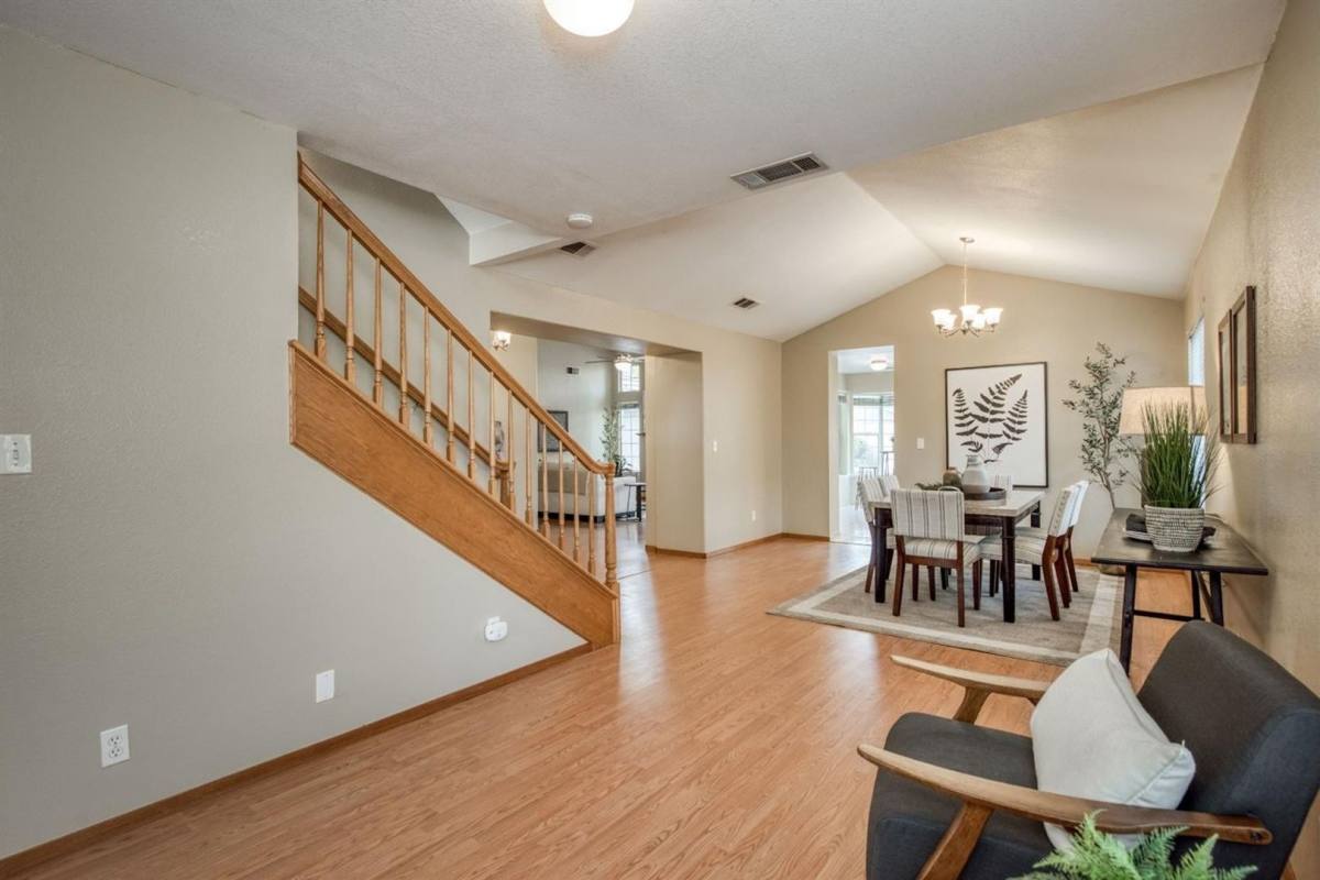 House for rent at 2559 Dennis Ave, Clovis, CA 93611