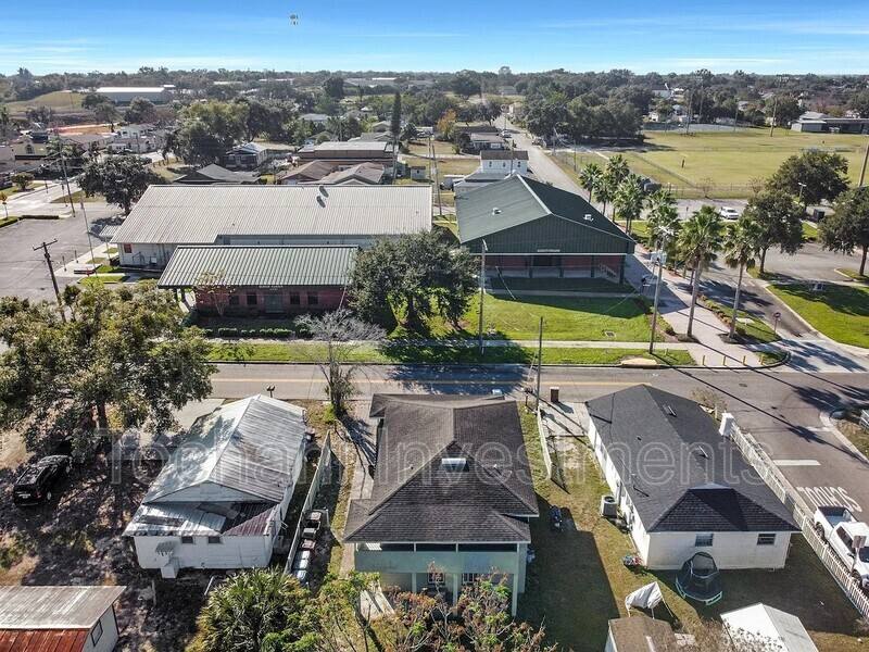 Apartment for rent at 1002 Ave E #1, Haines City, FL 33844