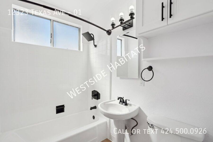 Apartment for rent at 12323 Texas Ave #1, Los Angeles, CA 90025