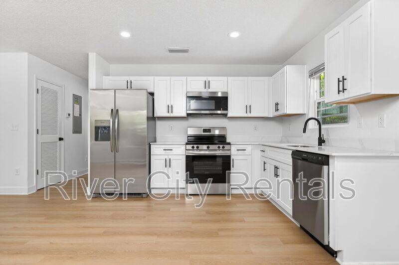 House for rent at 5432 Laredo St, Keystone Heights, FL 32656