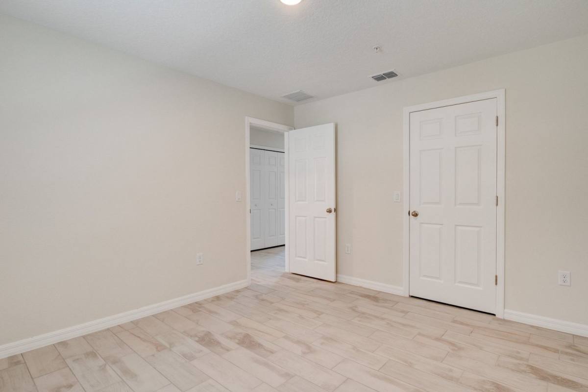 Apartment for rent at 829 E Wildmere Ave, Longwood, FL 32750