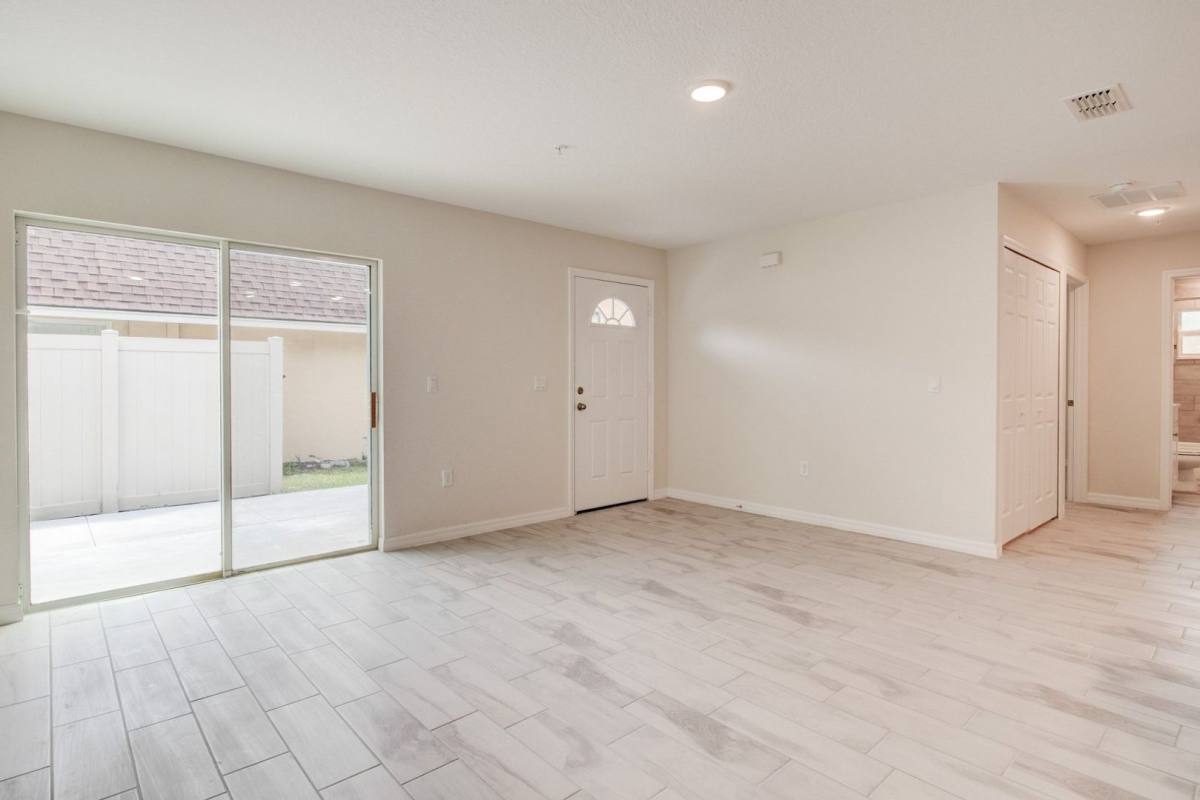 Apartment for rent at 829 E Wildmere Ave, Longwood, FL 32750