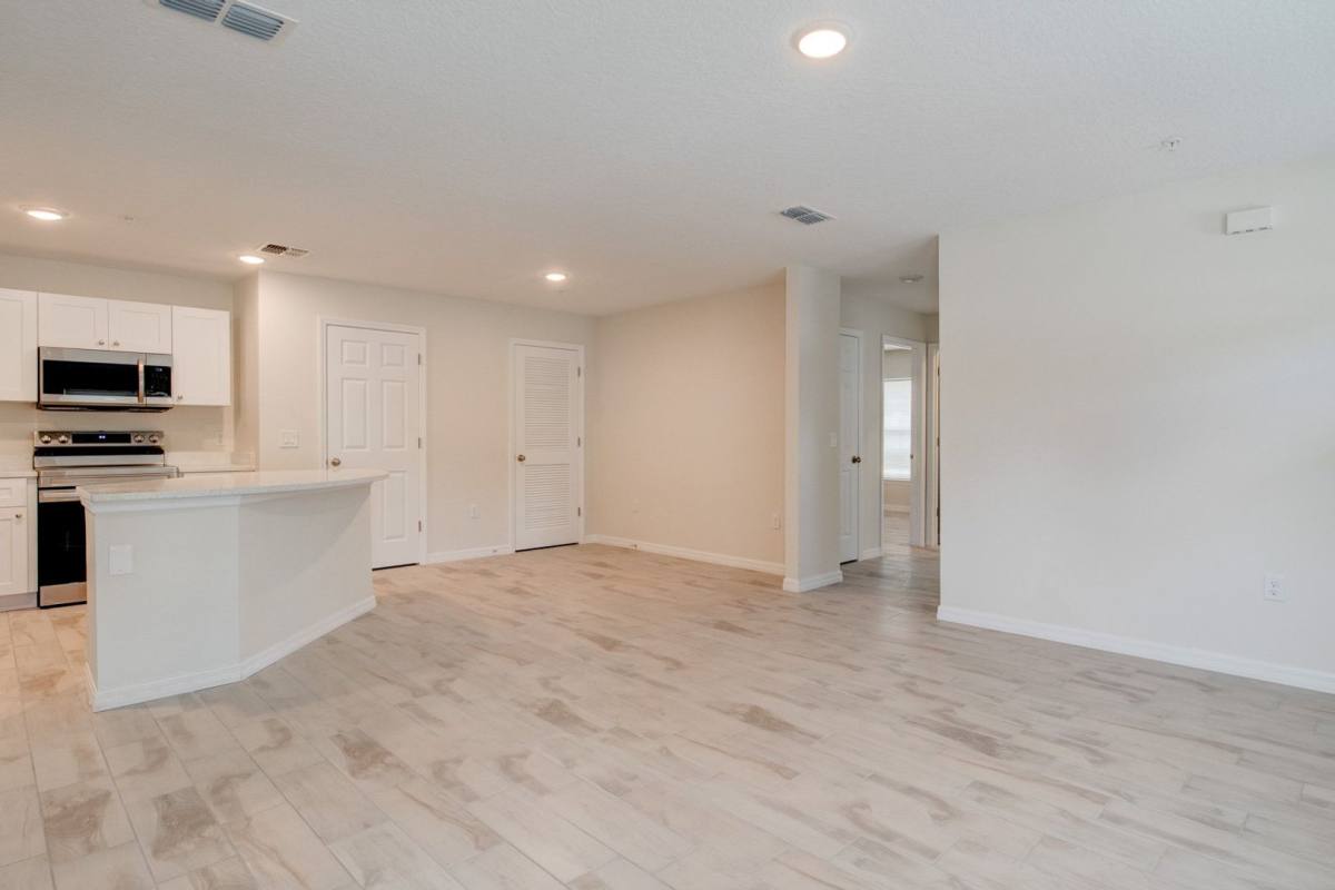Apartment for rent at 829 E Wildmere Ave, Longwood, FL 32750