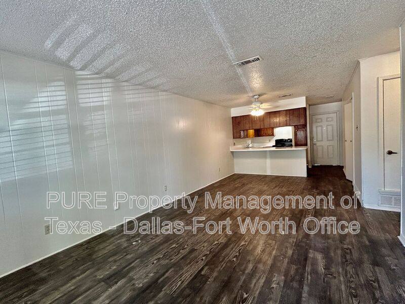 Apartment for rent at 409 Cousins Lane A, Arlington, TX 76012