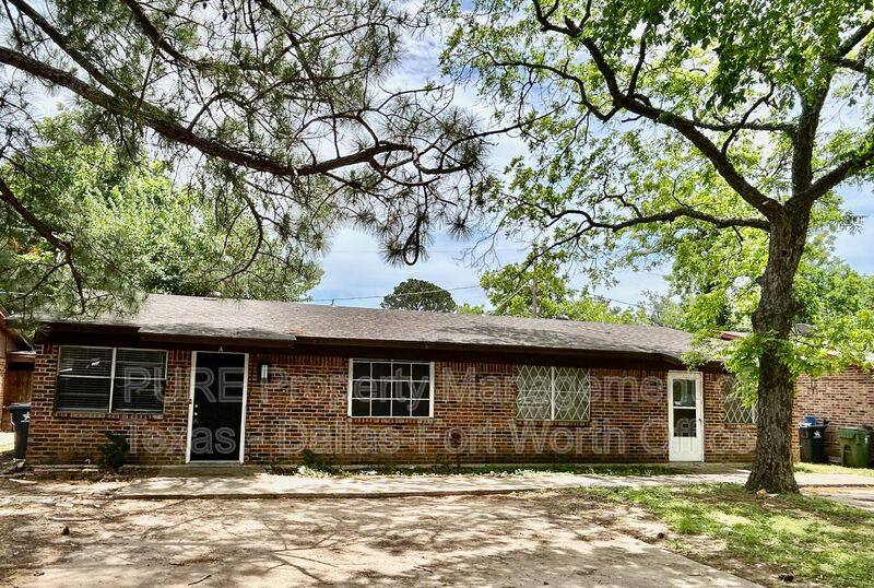Apartment for rent at 409 Cousins Lane A, Arlington, TX 76012