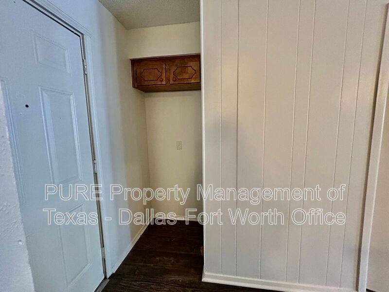 Apartment for rent at 409 Cousins Lane A, Arlington, TX 76012